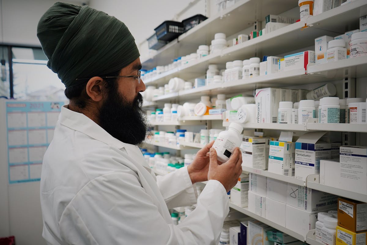 Pharmacies & Clinics business setting